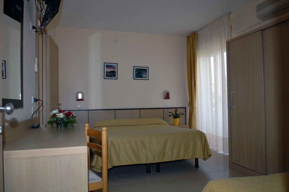 Hotel Hotel Cristalda 3*